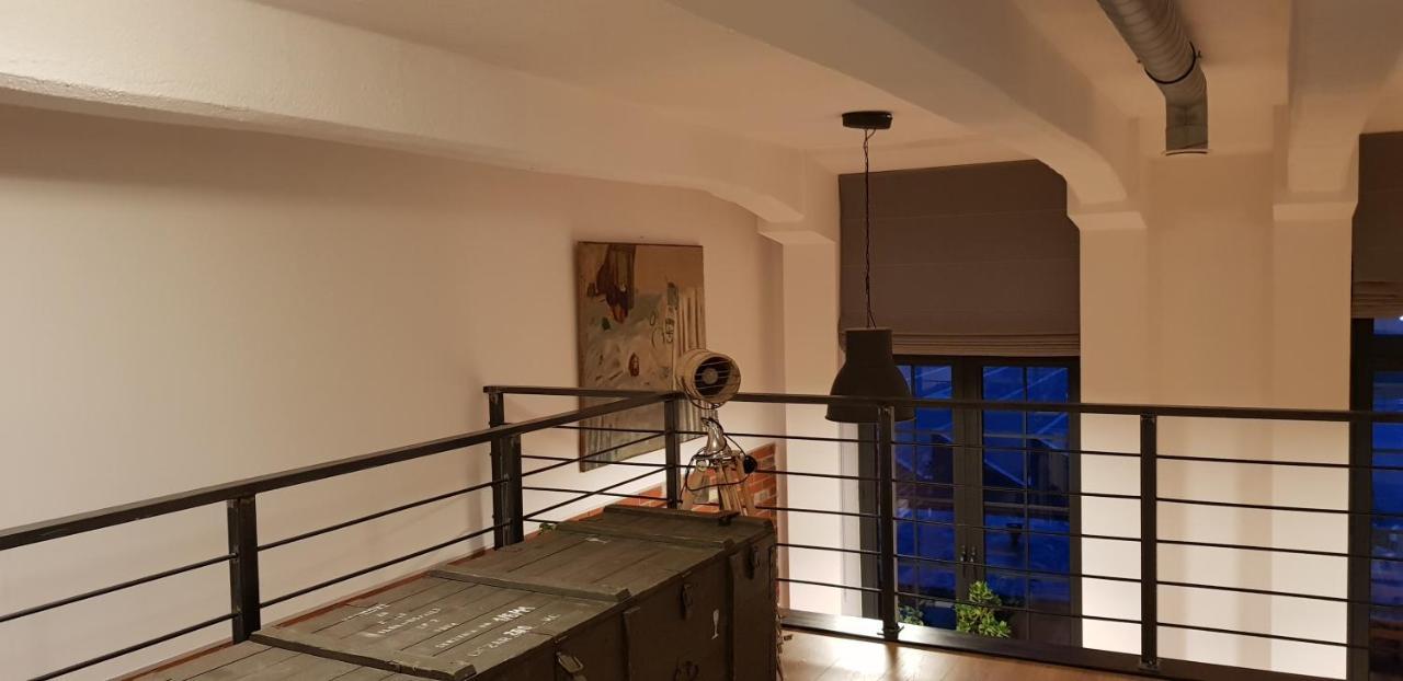 Loft Hiellego Apartment Жирардов Екстериор снимка